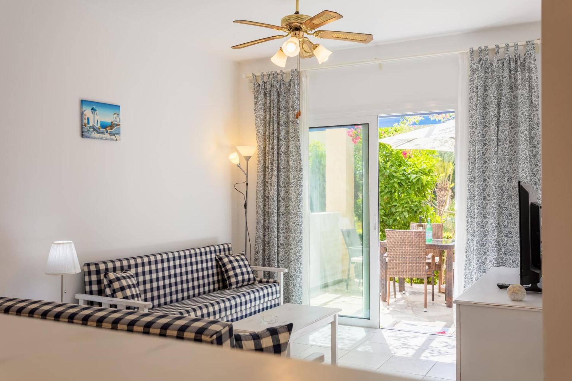 Paphos Regina Gardens Lovely Apartment מראה חיצוני תמונה