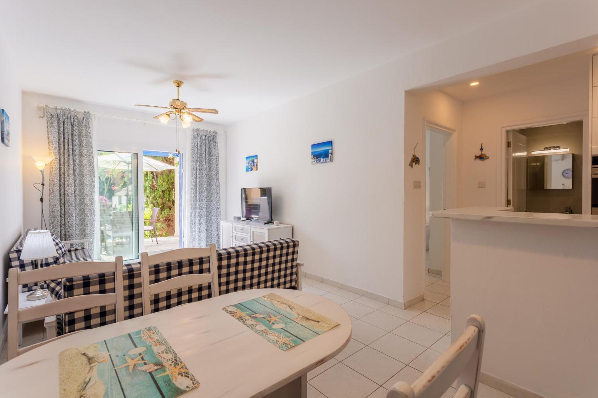 Paphos Regina Gardens Lovely Apartment מראה חיצוני תמונה