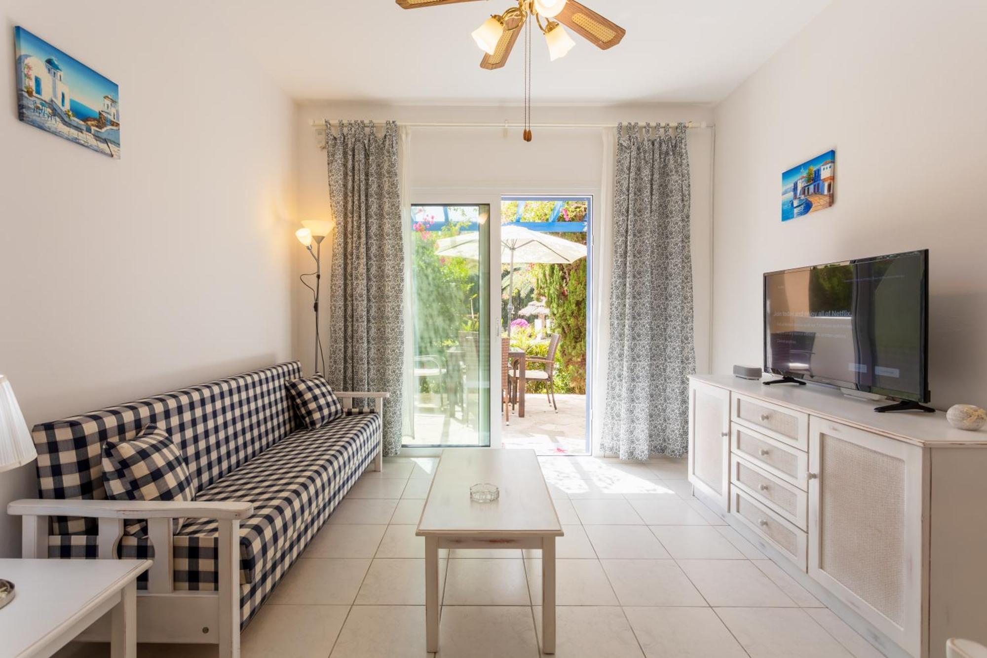 Paphos Regina Gardens Lovely Apartment מראה חיצוני תמונה